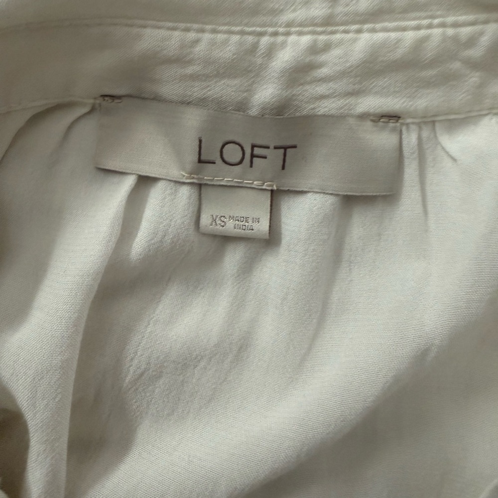 LOFT White Blouse with button detail - Picture 4 of 4